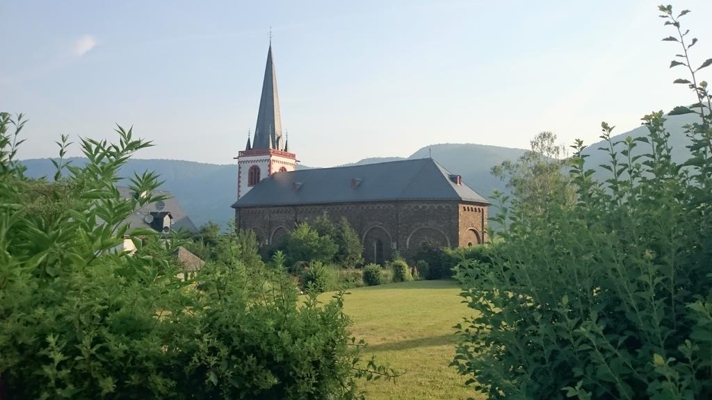 Ferienwohnungen Am Bruttiger Moselsteig Ruang foto